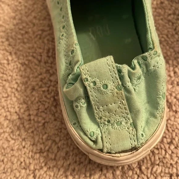 👟 Converse Low Tops Size 8 👟 - Picture 8 of 16